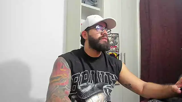 Snapshot of _Coddygold_ chatting on May 23, 2:16 pm Coddygold online show from May 23, 2:16 pm