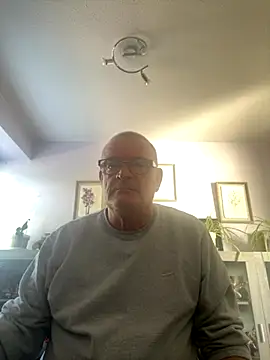 Garry831 online show from September 22, 9:15 am