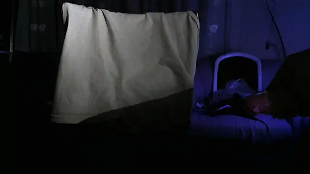 Snapshot of consule chatting on March 28, 8:43 pm consule online show from March 28, 8:43 pm