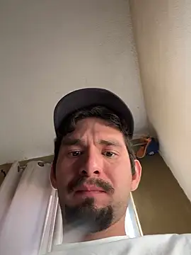 Snapshot of Tomthelong chatting on February 7, 10:52 pm Tomthelong online show from February 7, 10:52 pm