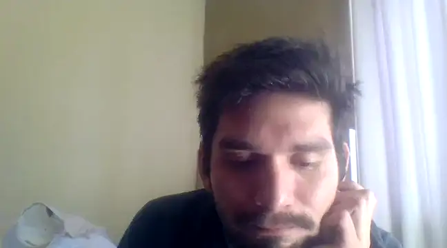 Snapshot of Tomthelong chatting on February 6, 10:43 pm Tomthelong online show from February 6, 10:43 pm