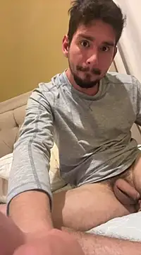 Snapshot of Tomthelong chatting on March 12, 2:09 am Tomthelong online show from March 12, 2:09 am