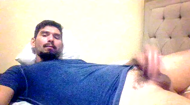 Snapshot of Tomthelong chatting on February 28, 5:37 am Tomthelong online show from February 28, 5:37 am