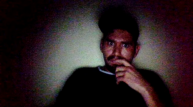 Snapshot of Tomthelong chatting on February 27, 12:01 pm Tomthelong online show from February 27, 12:01 pm