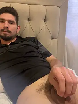 Snapshot of Tomthelong chatting on February 20, 9:53 pm Tomthelong online show from February 20, 9:53 pm