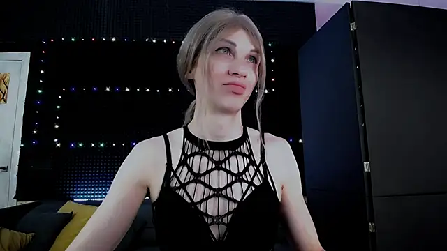 Snapshot of Hardy_Green chatting on December 18, 3:55 am Hardy Green online show from December 18, 3:55 am