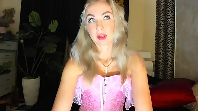 Snapshot of _SABOTAGE_ chatting on November 18, 12:59 am SABOTAGE online show from November 18, 12:59 am