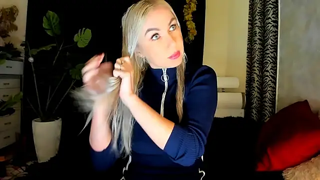 Snapshot of _SABOTAGE_ chatting on November 19, 1:27 am SABOTAGE online show from November 19, 1:27 am