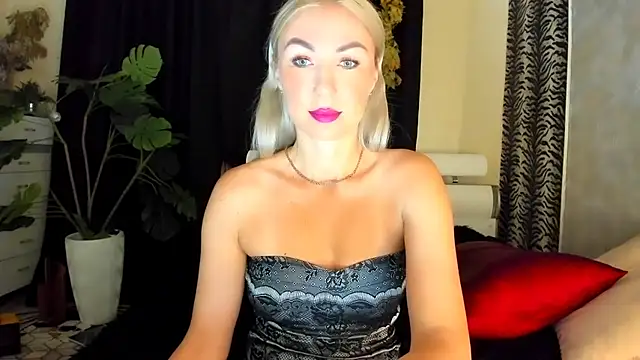 Snapshot of _SABOTAGE_ chatting on November 28, 12:11 am SABOTAGE online show from November 28, 12:11 am