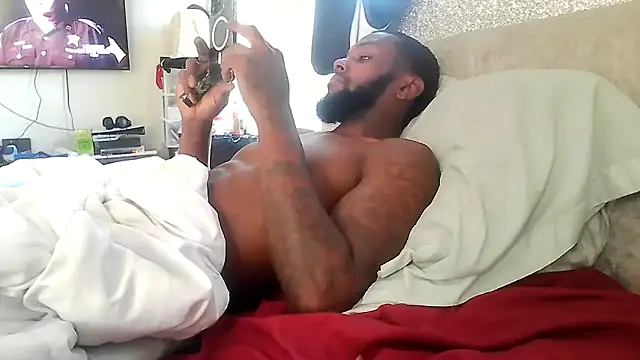 Chocolate Droppa online show from October 6, 8:42 pm