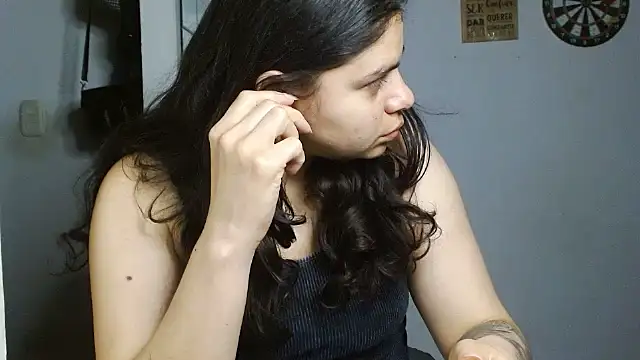Snapshot of Nikkykora15 chatting on July 14, 1:38 am Nikkykora15 online show from July 14, 1:38 am