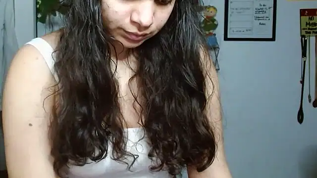 Snapshot of Nikkykora15 chatting on October 1, 12:38 am Nikkykora15 online show from October 1, 12:38 am