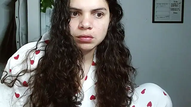 Snapshot of Nikkykora15 chatting on November 12, 1:54 am Nikkykora15 online show from November 12, 1:54 am