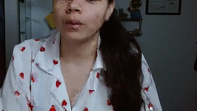 Snapshot of Nikkykora15 chatting on November 5, 12:58 am Nikkykora15 online show from November 5, 12:58 am