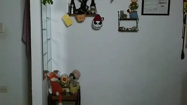 Snapshot of Nikkykora15 chatting on October 18, 12:45 am Nikkykora15 online show from October 18, 12:45 am