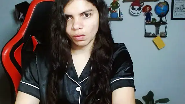 Snapshot of Nikkykora15 chatting on February 16, 1:03 am Nikkykora15 online show from February 16, 1:03 am
