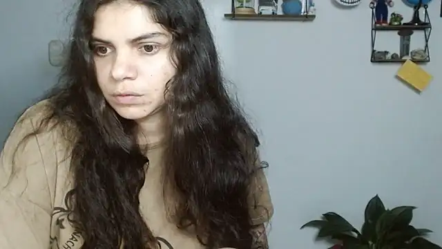 Snapshot of Nikkykora15 chatting on February 11, 11:12 pm Nikkykora15 online show from February 11, 11:12 pm