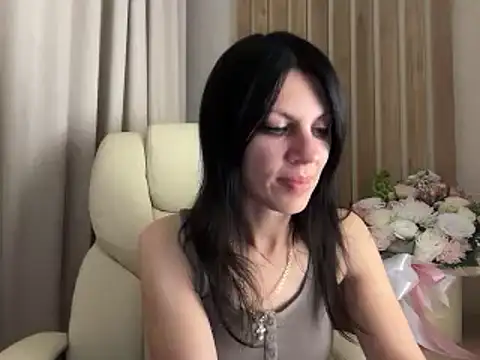 Snapshot of InjaAtHome chatting on July 12, 7:47 pm InjaAtHome online show from July 12, 7:47 pm