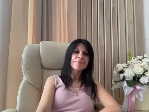 Snapshot of InjaAtHome chatting on July 20, 11:23 am InjaAtHome online show from July 20, 11:23 am