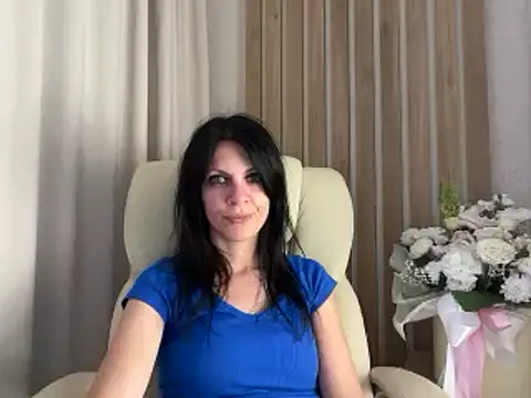 Snapshot of InjaAtHome chatting on July 19, 5:53 pm InjaAtHome online show from July 19, 5:53 pm
