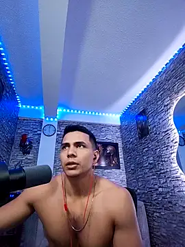 ChoreyTaiylor online show from March 6, 2:23 pm