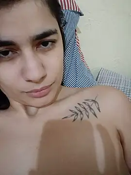 Mamamiabr online show from June 12, 1:31 pm