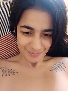 Mamamiabr online show from March 3, 7:10 pm