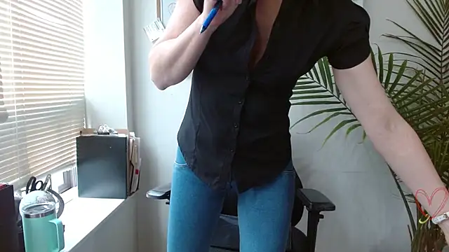 City Kat online show from May 11, 2:18 pm