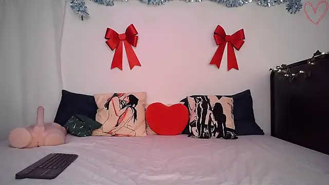 Snapshot of City_Kat chatting on November 29, 2:01 am City Kat online show from November 29, 2:01 am