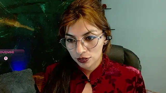 Snapshot of julieth_sex1 chatting on February 28, 5:40 am julieth sex1 online show from February 28, 5:40 am