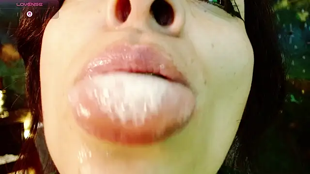 julieth sex1 online show from May 20, 9:17 am