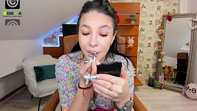 EmillyTaylor online show from March 30, 3:41 am