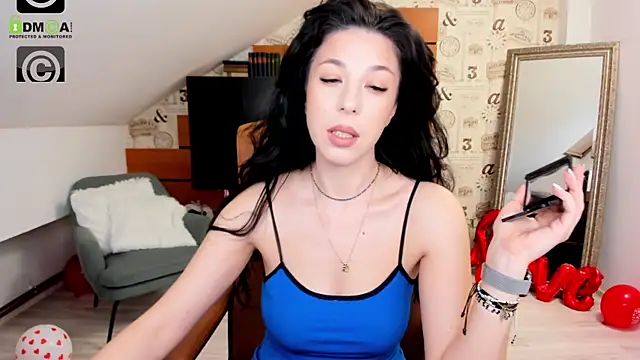 EmillyTaylor online show from March 11, 4:30 am