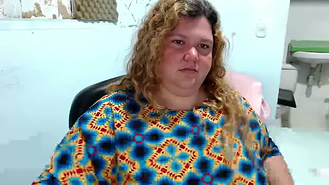 Snapshot of squirt322bbw chatting on June 14, 1:34 pm squirt322bbw online show from June 14, 1:34 pm