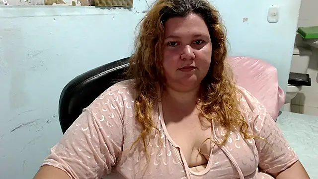 Snapshot of squirt322bbw chatting on June 17, 7:02 pm squirt322bbw online show from June 17, 7:02 pm