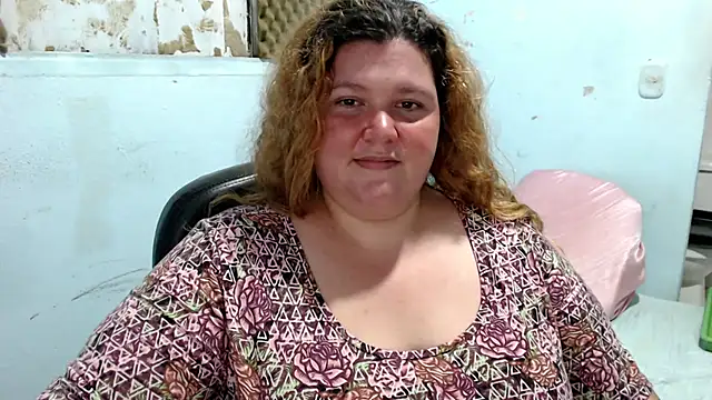 Snapshot of squirt322bbw chatting on July 14, 2:05 am squirt322bbw online show from July 14, 2:05 am