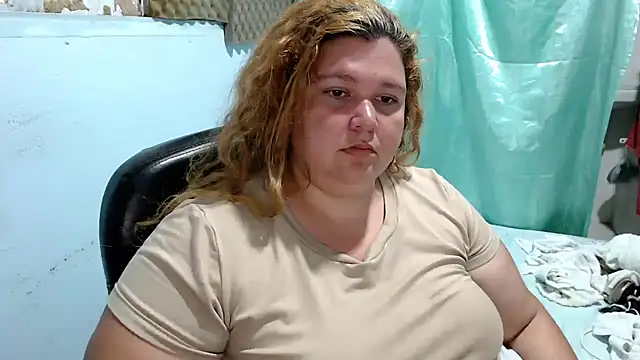 squirt322bbw online show from April 2, 5:41 pm