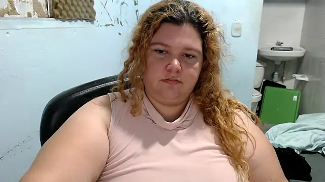 Snapshot of squirt322bbw chatting on May 9, 3:37 pm squirt322bbw online show from May 9, 3:37 pm