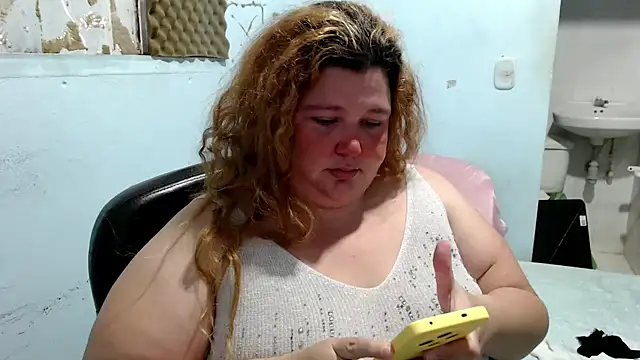 Snapshot of squirt322bbw chatting on May 25, 4:17 pm squirt322bbw online show from May 25, 4:17 pm