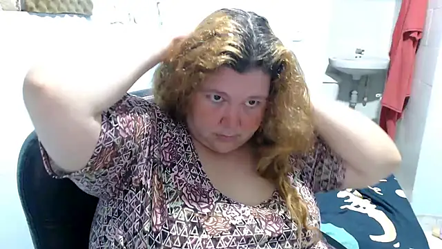 Snapshot of squirt322bbw chatting on May 3, 3:48 pm squirt322bbw online show from May 3, 3:48 pm