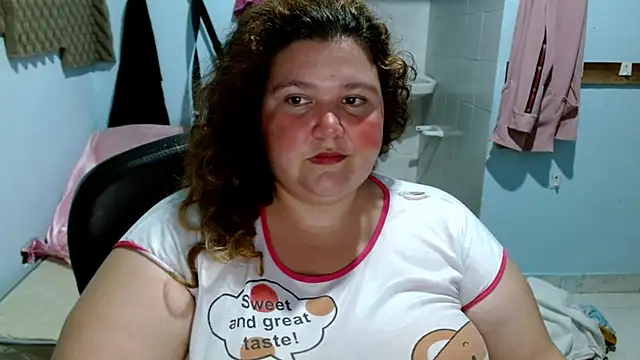 Snapshot of squirt322bbw chatting on October 4, 7:59 pm squirt322bbw online show from October 4, 7:59 pm