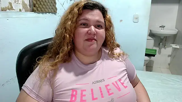 Snapshot of squirt322bbw chatting on May 29, 8:15 pm squirt322bbw online show from May 29, 8:15 pm