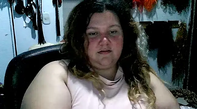 Snapshot of squirt322bbw chatting on March 14, 2:20 am squirt322bbw online show from March 14, 2:20 am