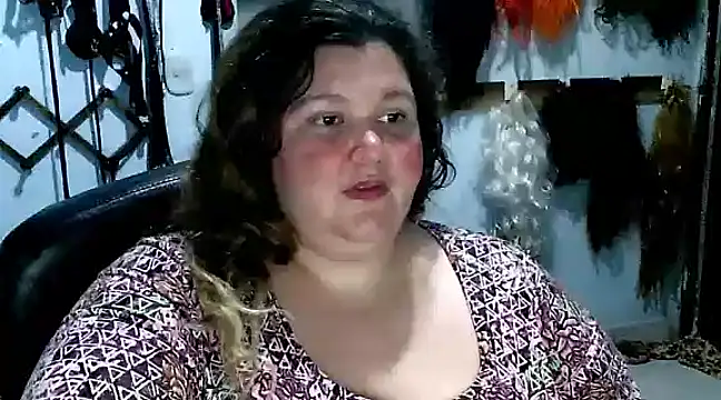 Snapshot of squirt322bbw chatting on March 12, 11:33 pm squirt322bbw online show from March 12, 11:33 pm