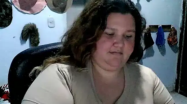 Snapshot of squirt322bbw chatting on March 19, 4:03 am squirt322bbw online show from March 19, 4:03 am