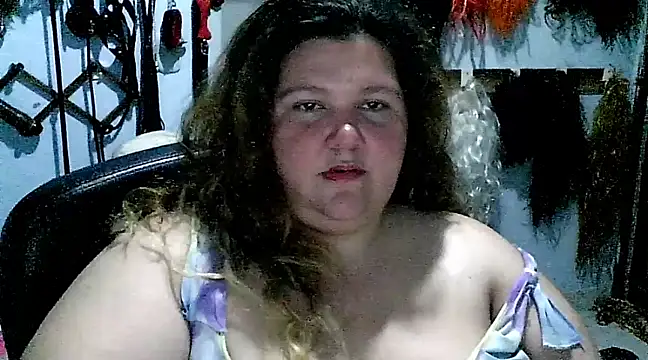Snapshot of squirt322bbw chatting on March 1, 10:42 pm squirt322bbw online show from March 1, 10:42 pm