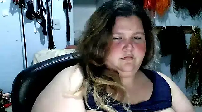 Snapshot of squirt322bbw chatting on March 16, 1:17 am squirt322bbw online show from March 16, 1:17 am