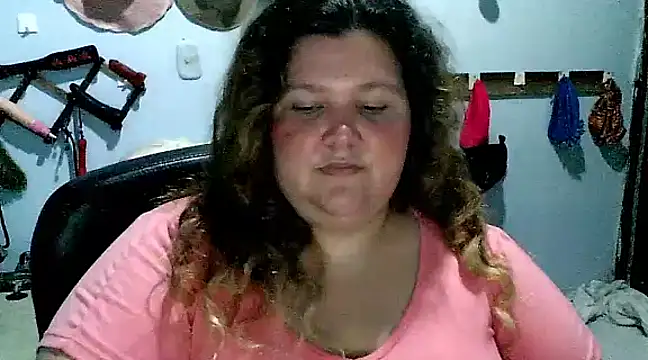 Snapshot of squirt322bbw chatting on March 21, 3:22 am squirt322bbw online show from March 21, 3:22 am