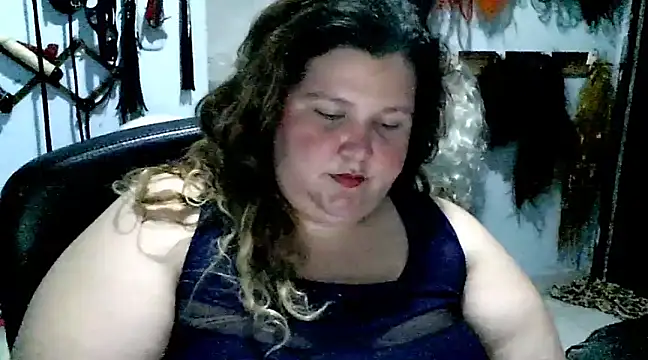 Snapshot of squirt322bbw chatting on March 4, 8:49 pm squirt322bbw online show from March 4, 8:49 pm