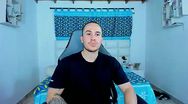 juan  jimenez online show from February 18, 12:26 am